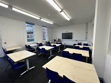 Itchen Sixth Form College Classroom Block3 Large